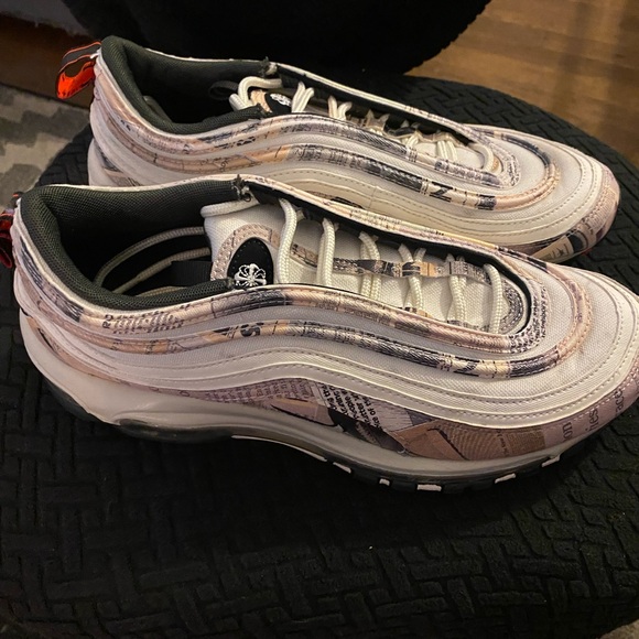 Newspaper Print Air Max 97 Sneakers - Picture 4 of 4